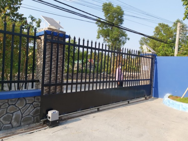 m&ocirc; tơ cổng trượt